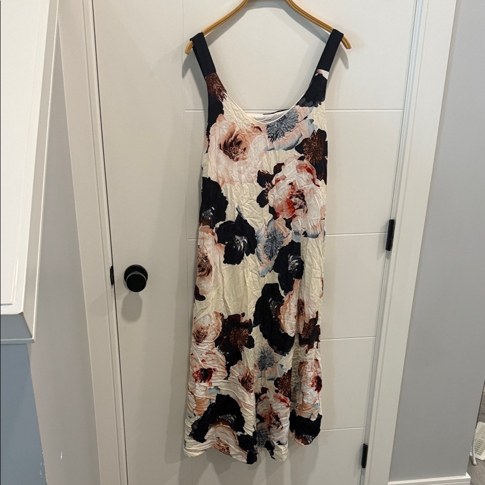 Tribal Floral Print Maxi Dress size medium